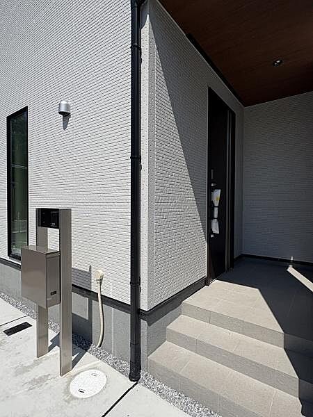 玄関を拡大表示
