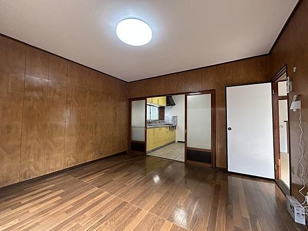 洋室を拡大表示
