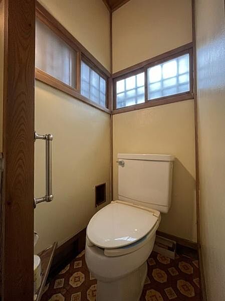 トイレを拡大表示