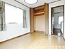洋室：■洋室　6帖　バルコニー側