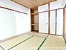 収納：■和室6帖の押入（天袋付き）