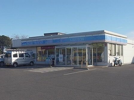 ローソン柏豊四季店まで808m