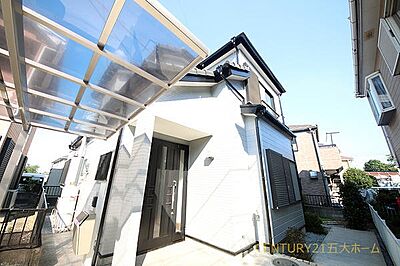 外観:陽当たり・住環境に恵まれた邸宅。静かで落ち着いた街並みが魅力で、帰宅するたびにホッと心から安らげる住まいです。 外観:陽当たり・住環境に恵まれた邸宅。静かで落ち着いた街並みが魅力で、帰宅するたびにホッと心から安らげる住まいです。