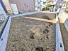 外観：前面道路含む現地