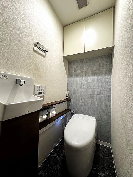 トイレを拡大表示