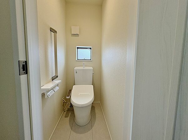 トイレを拡大表示