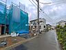 外観：前面道路含む現地