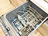 その他：「ビルトインタイプ食器洗乾燥機」通常の手洗いでは使用出来ないほど高温のお湯や高圧水流を使うことにより汚れを効果的に落とすことができる。殺菌効果が非常に高く哺乳瓶などを使う家庭で需要が高く大変便利。
