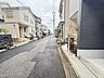 外観：前面道路