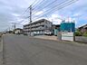 外観：前面道路含む現地