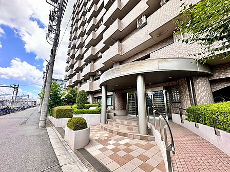 軽いお気持ちで全然大丈夫です。数年後の予定でもマイホーム探しのお手伝いをいたします。少しでもマイホームにご興味がありましたらいつでもお気軽にお問い合わせください。