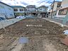 外観：前面道路含む現地