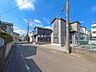 外観：前面道路含む現地