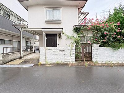 外観:敷地40坪の地型良好な区画です。更地渡しです(2026年9月上旬撮影)。 外観:敷地40坪の地型良好な区画です。更地渡しです(2026年9月上旬撮影)。
