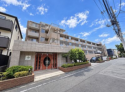 外観:南向き4階に付き陽当り風通し良好。大切なペットと暮らせるマンションです 外観:南向き4階に付き陽当り風通し良好。大切なペットと暮らせるマンションです