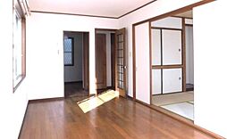 杉戸住宅 4SLDKのリビング/ダイニング