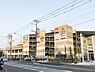 周辺：アピタテラス横浜綱島まで350m、アピタテラス 横浜綱島店(駐車場・駐輪場)完備