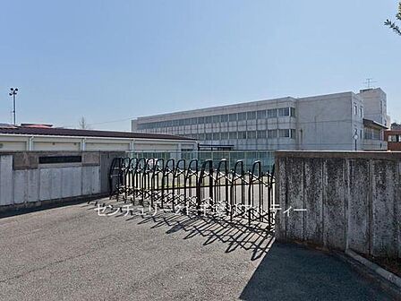 佐倉市立西志津中学校まで571m