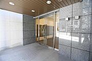 狸小路にも面していて、ラルズマートも近く生活に便利