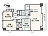 間取り：3LDKの間取りで、専有面積は85.05平米、バルコニー面積は11.46平米ございます。ご家族でゆとりを持ってお住まいいただける広さのお住まいです。