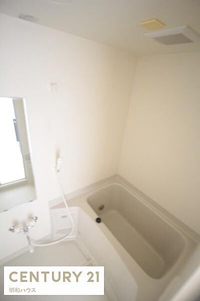画像5:追焚き機能付きの浴室です♪