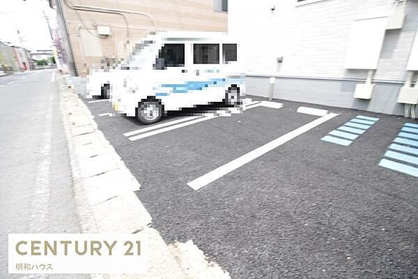 画像12:敷地内に駐車場もございます！