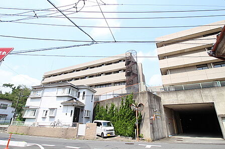 公益社団法人東松山医師会東松山医師会病院まで658m