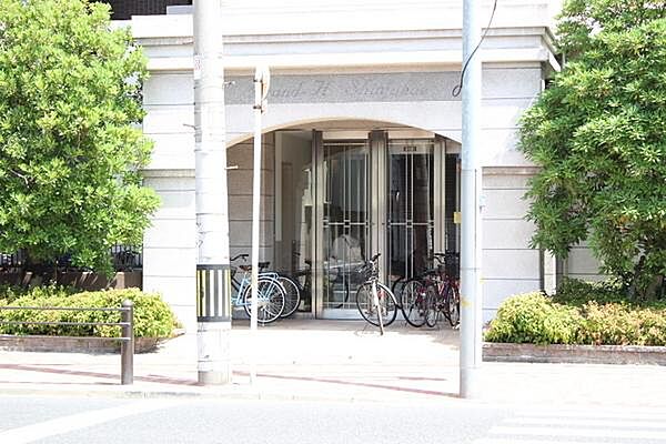 エントランスを拡大表示