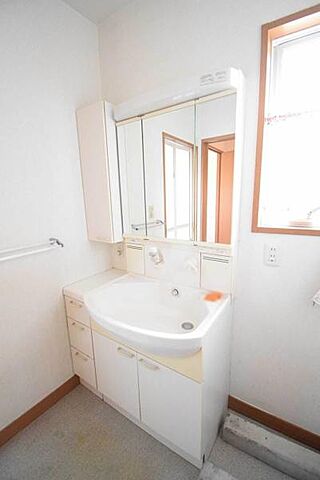 洗面 水戸市城東3丁目