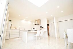 つくば市みどりの南 2SLDKのリビング/ダイニング