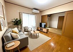 土浦市荒川沖東3丁目 6DKのリビング/ダイニング