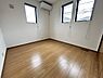 子供部屋：2面採光の明るい子供部屋です!