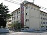 周辺：和歌山市立紀伊小学校まで741m