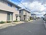 その他：道路幅員広々でラクラク駐車できます♪