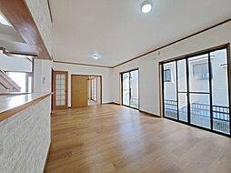 岩出市中島　中古戸建 3SLDKのリビング/ダイニング