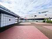 横浜市営地下鉄ブルーライン「下飯田」駅　1280m　大型のショッピングモール「ゆめが丘ソラトス」が近くにあります。 