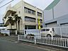 周辺：横浜市立中川中学校　400m　徒歩5分。部活などで帰りが遅くなっても安心の距離です。 