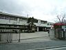 周辺：横浜市立市ケ尾中学校　350m　徒歩5分。部活などで帰りが遅くなっても安心の距離です。 