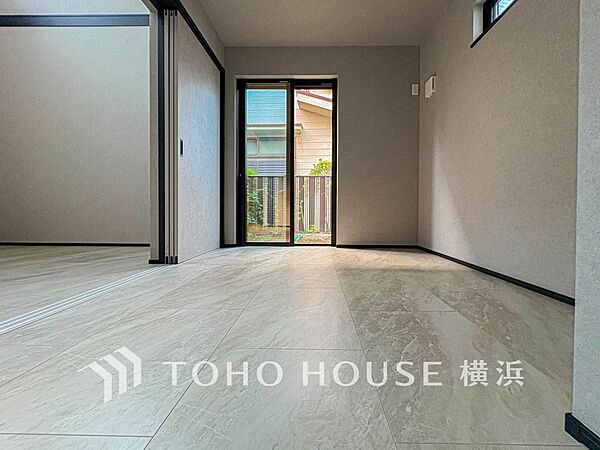 洋室を拡大表示