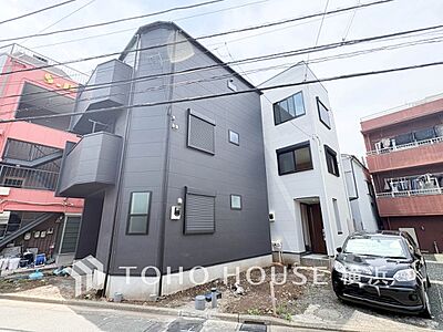外観:街並み全体のデザインへの拘りと充実した設備はきっとご満足いただける筈。 外観:街並み全体のデザインへの拘りと充実した設備はきっとご満足いただける筈。