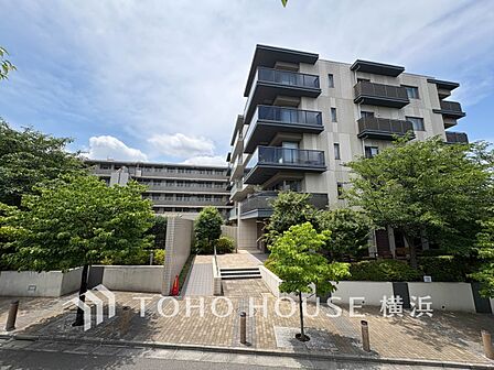 爽やかな陽光がもたらす光と風を贅沢なまでに感じる暮らしが始まります。