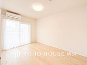 心地よい光と風があふれています。プライベートな自分時間を快適に過ごせるお部屋。