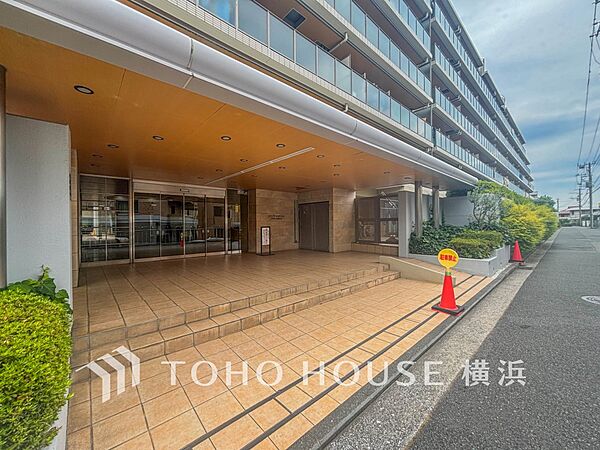 玄関を拡大表示