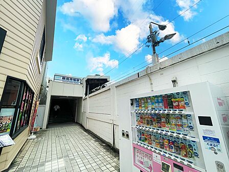 京浜急行線「鶴見市場」駅 160m 横浜駅へは途中急行乗換えで所要時間約約17分。京急川崎駅へは約11分。