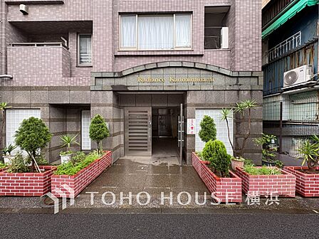 帰宅されるご家族や訪れる方を優しく迎え、安らぎに満ちた生活空間を予感させてくれます。