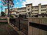 周辺：川崎市立四谷小学校　650m　徒歩9分。小学校が近いのは子育てファミリーにもおすすめのポイント。 