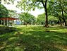 周辺：泉中央公園　900m　自然の森の中にある広場で、ブランコやすべり台、アスレチックなどの遊具があります。お散歩にも最適。 