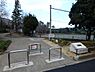 周辺：鳥が丘第一公園　270m　お子様が元気に走り回れる広いグラウンドのある公園。 