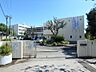 周辺：横浜市立舞岡中学校　500m　徒歩7分。部活などで帰りが遅くなっても安心の距離です。 