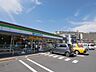 周辺：ファミリーマート六ッ川西店　500m　オリジナルブランド商品やホットスナック・コーヒーも人気です。 
